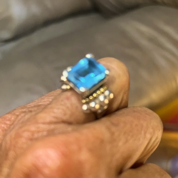 Lagos 925/750 Caviar SS Blue Topaz Ring Signed MINT COND Sz 7 STUNNER BUT SIMPL - Picture 6 of 9